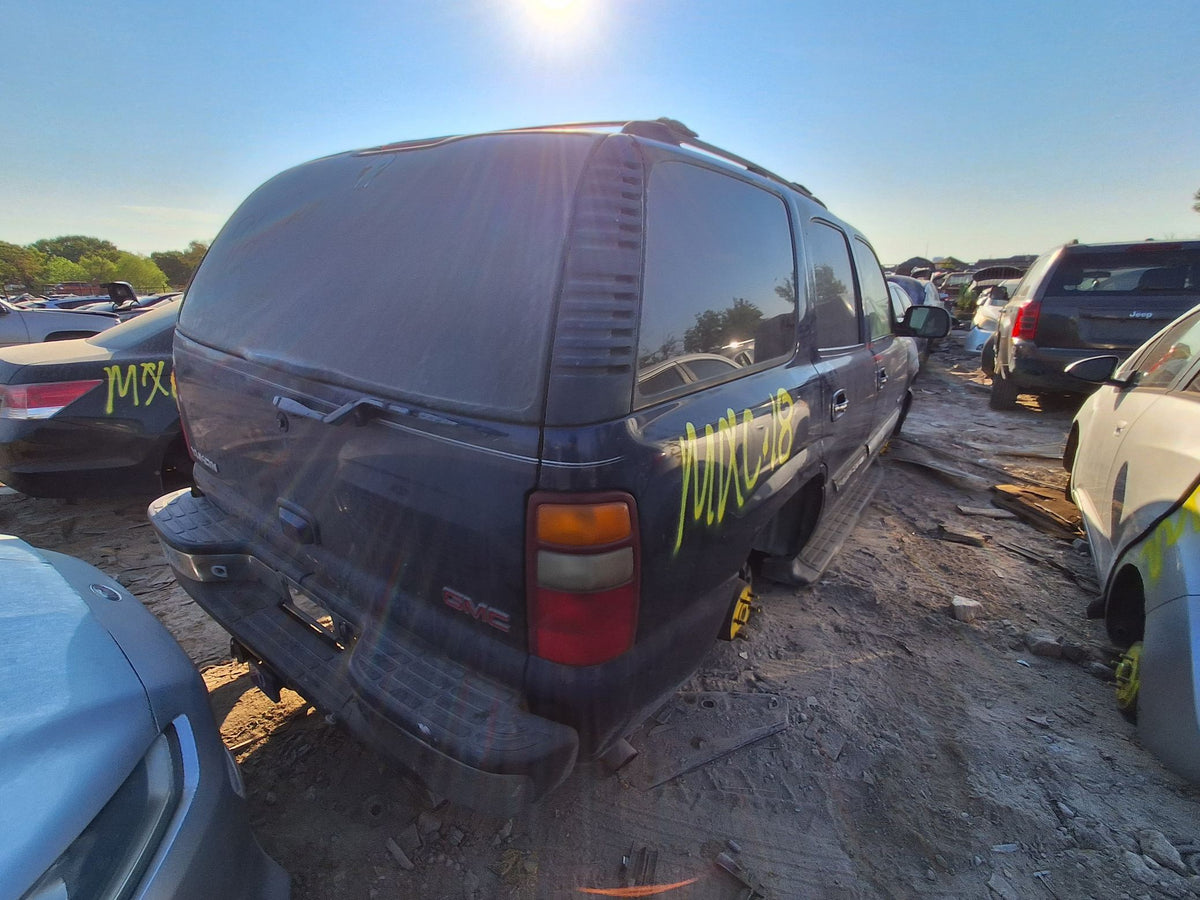 Hub Front Driver Side 2000 - 2006 GMC Yukon