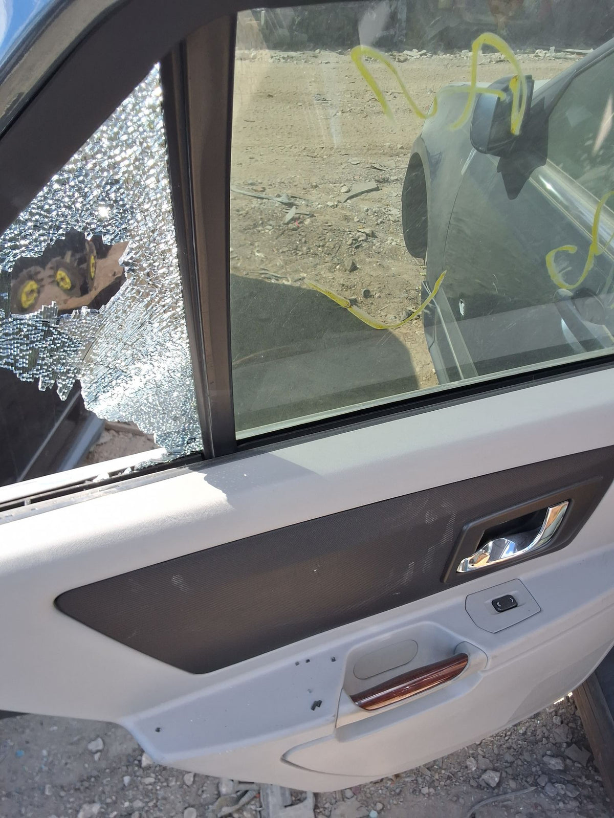 Door Exterior Handle Rear Driver Side 2004 - 2009 Cadillac SRX