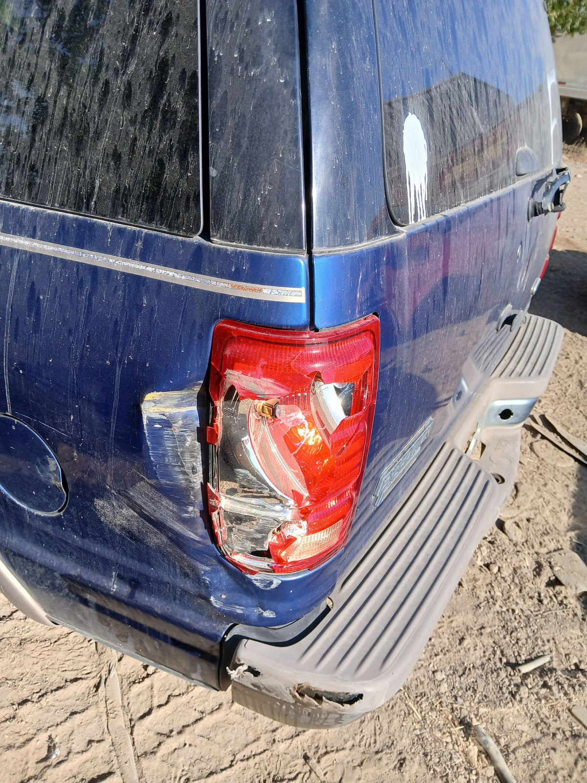 Door Window Glass Rear Passenger Side 1997 - 2002 Ford Expedition