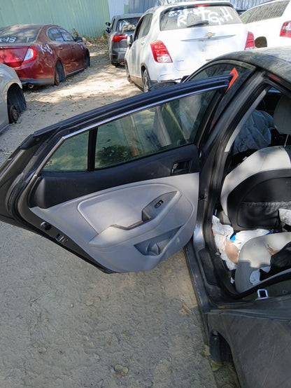 Door Trim Panel Front Passenger Side 2011 - 2015 Kia Optima