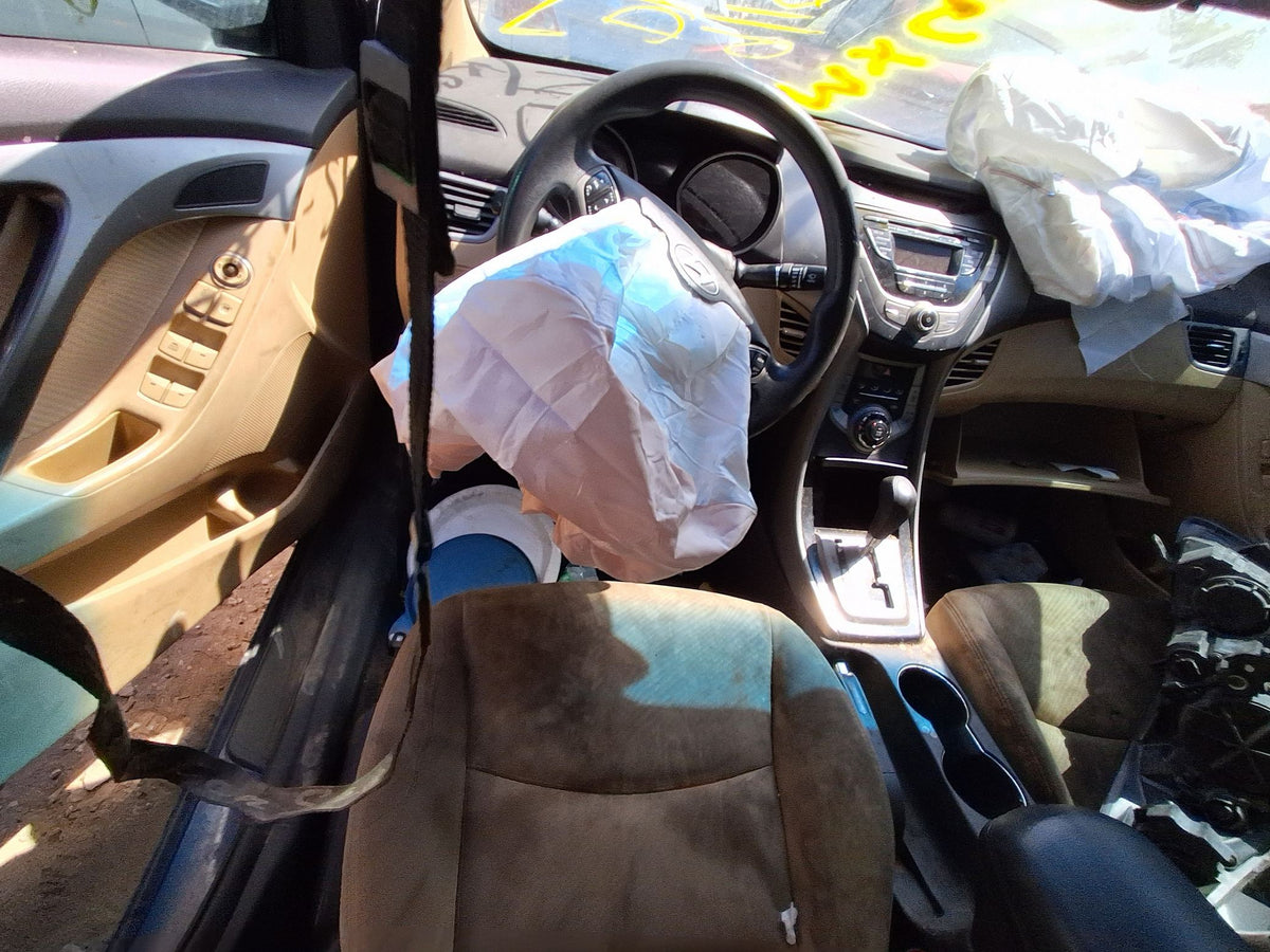 Center Console 2011 - 2016 Hyundai Elantra