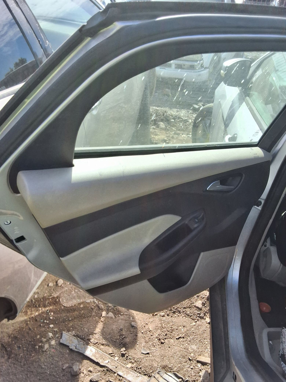 Rear Window Glass 2012 - 2018 Ford Focus