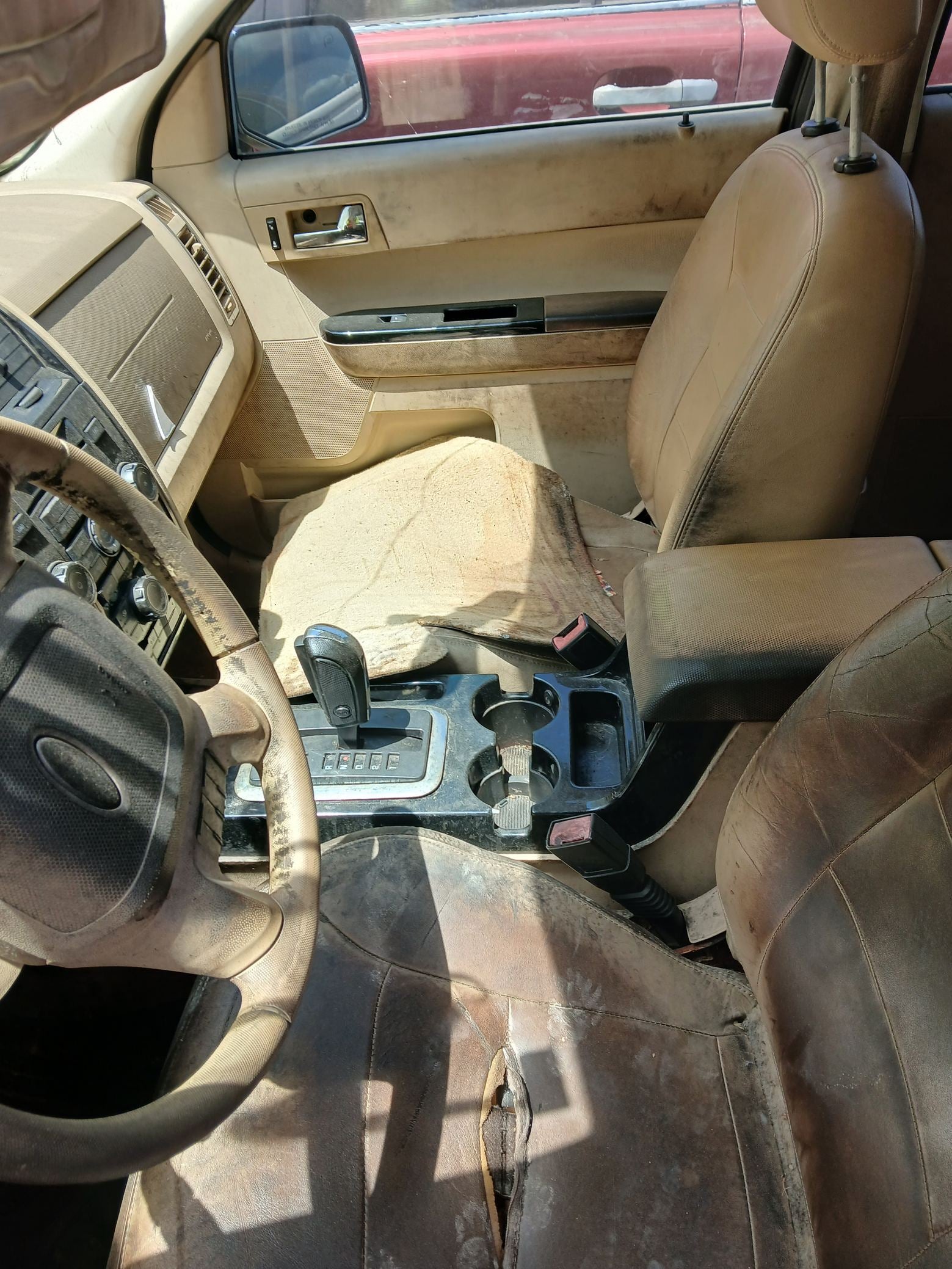 Fuse Box Engine Bay 2008 - 2012 Ford Escape