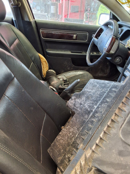 Fuse Box Engine Compartment 2006 - 2012 Lincoln MKZ