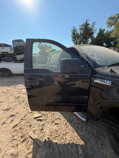 Wheel Hub Front Passenger Side 2004 - 2008 Ford F-150