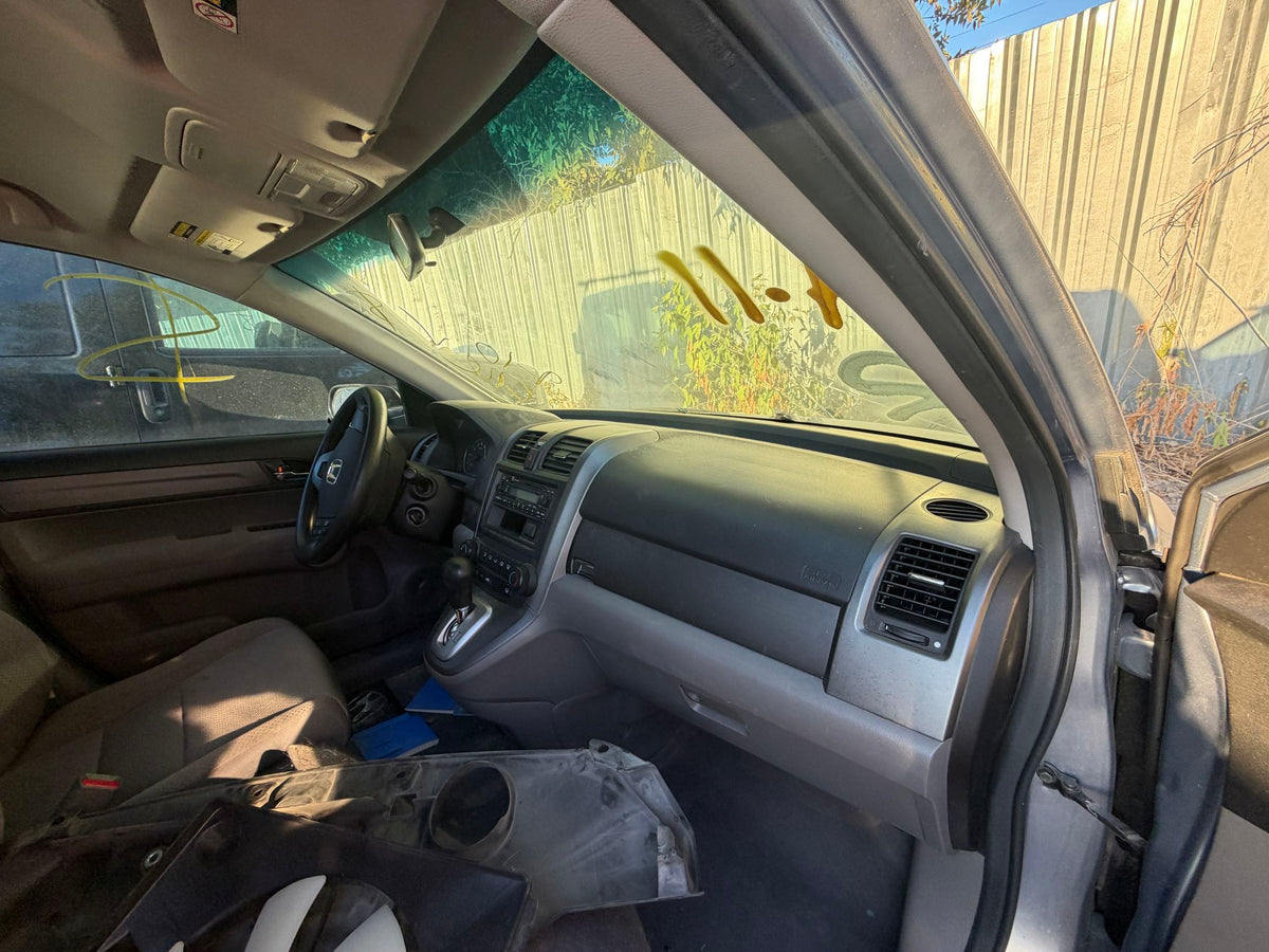 Knuckle Hub Front Driver Side 2007 - 2011 Honda CR-V