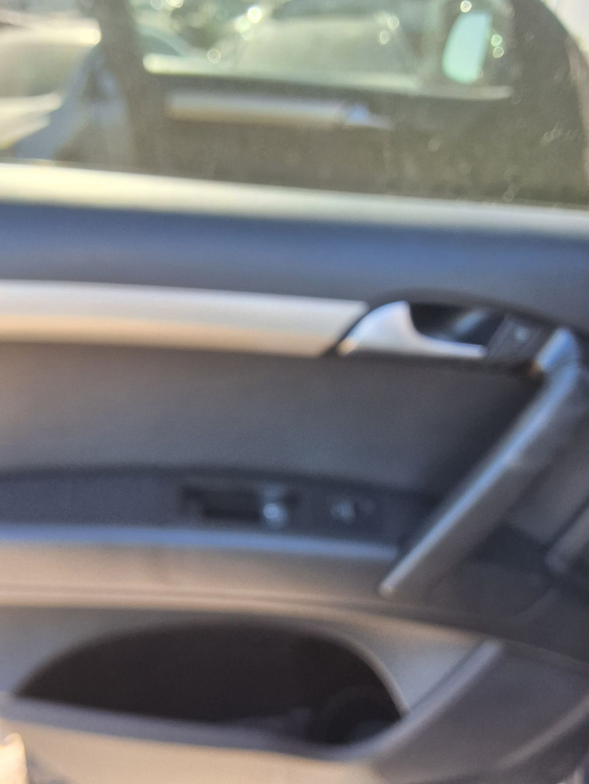 Door Window Glass Rear Driver Side 2007 - 2015 Audi Q7