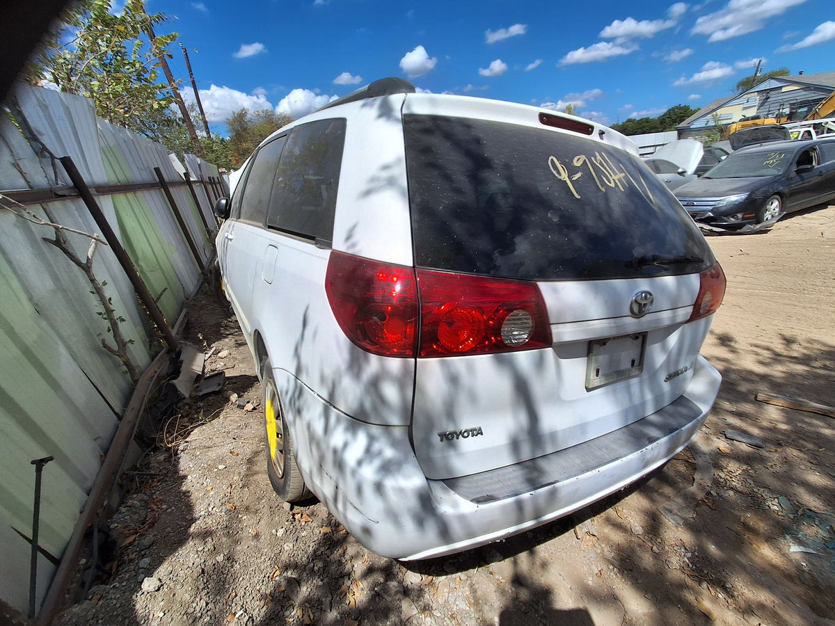 Vent Window Glass Front Passenger Side 2004 - 2010 Toyota Sienna