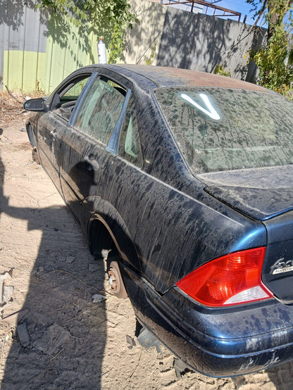 Door Window Glass Front Driver Side 2000 - 2007 Ford Focus