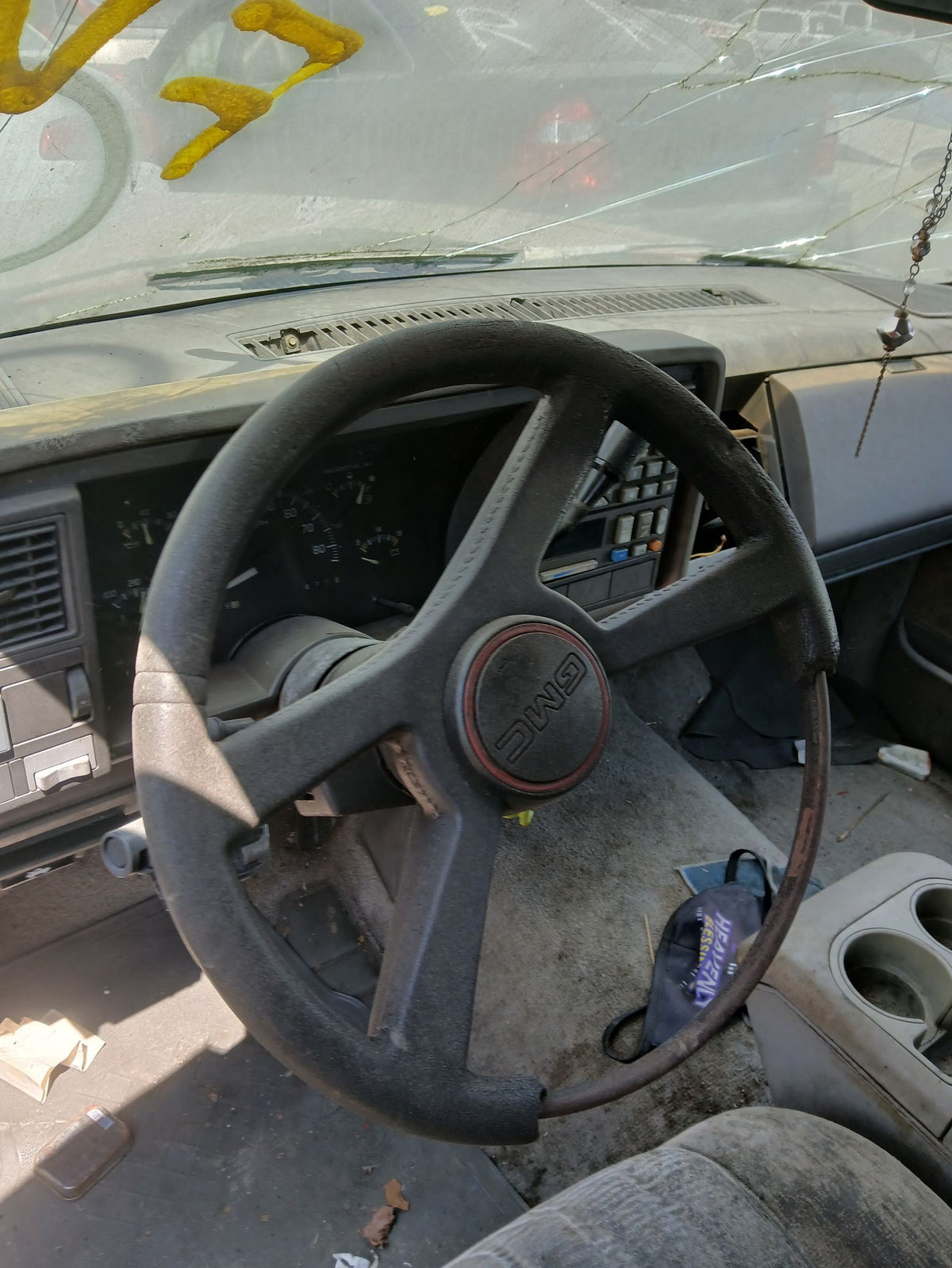 Fuse Box Engine Bay 1992 - 1999 GMC Suburban
