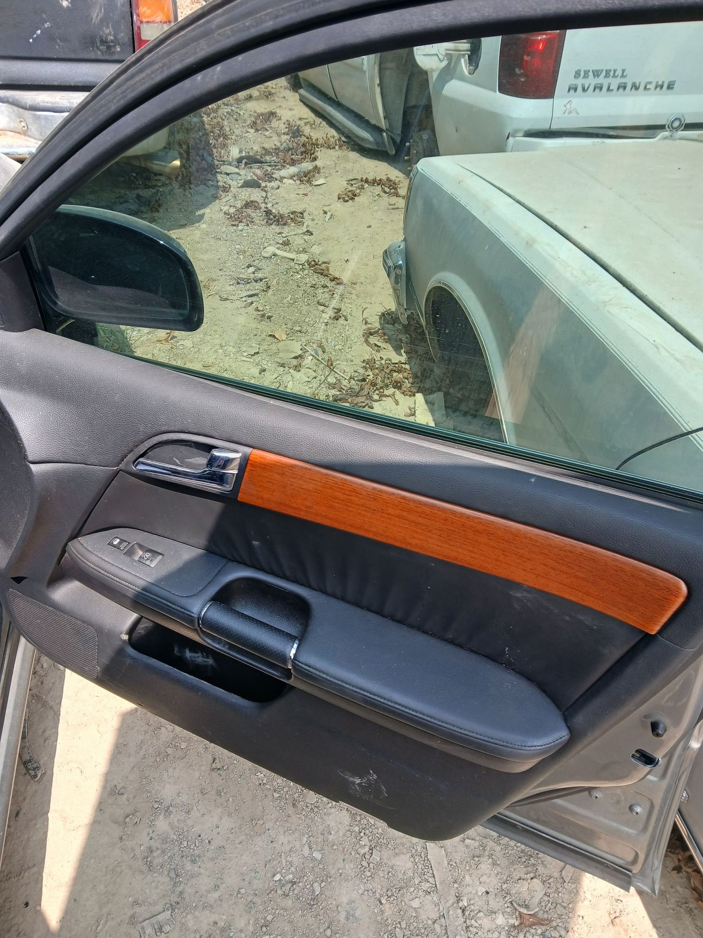 Door Shell Front Driver Side 2006 - 2010 INFINITI M35