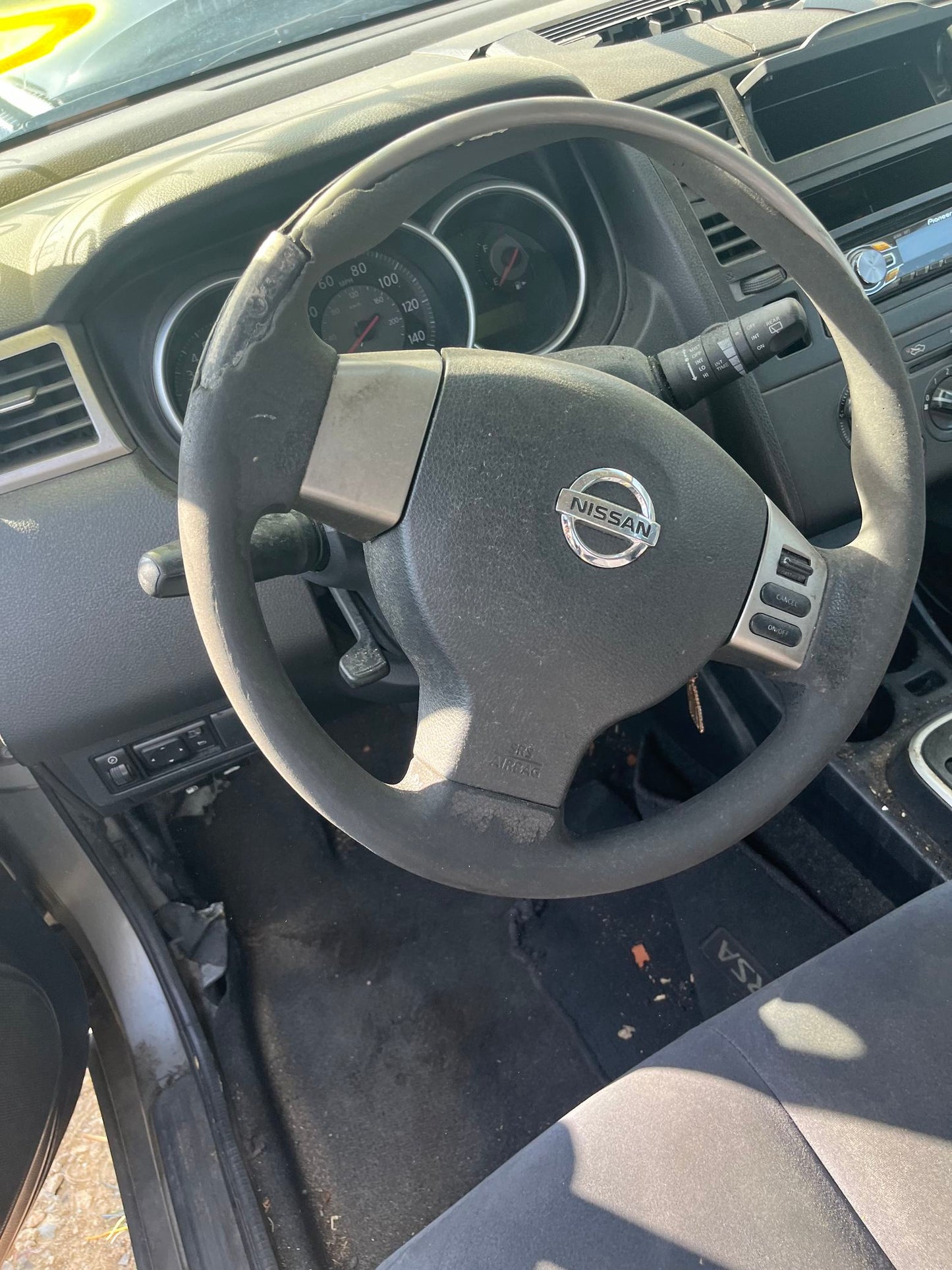 Door Interior Handle Rear Passenger Side 2007 - 2011 Nissan Versa