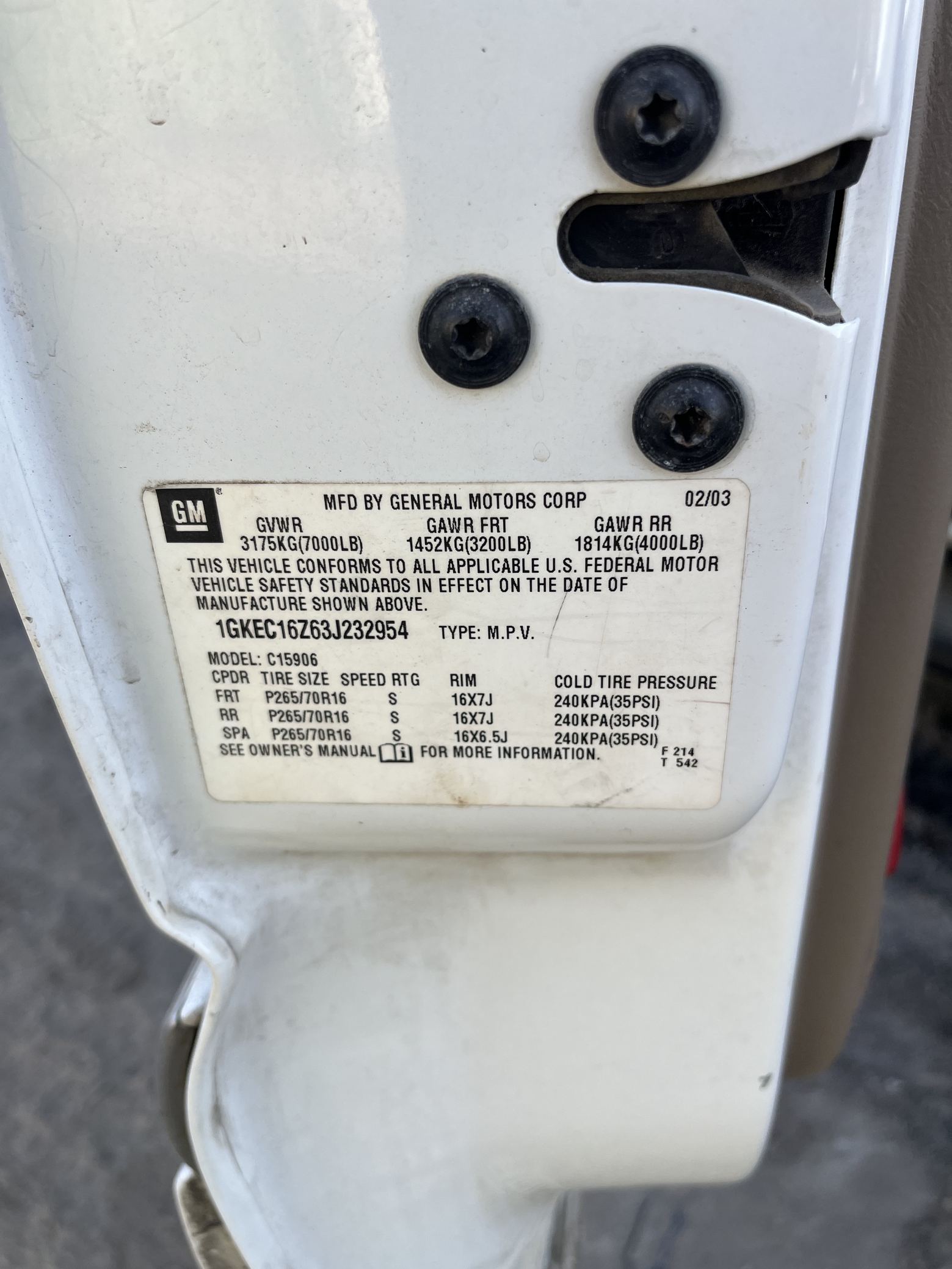 Door Handle Exterior Front Driver Side 2000 - 2006 GMC Yukon