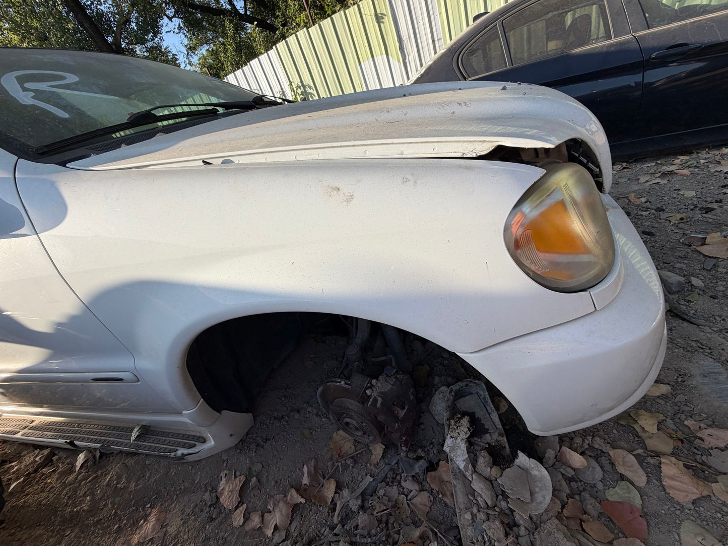 Knuckle Hub Front Driver Side 1998 - 2005 Mercedes-Benz M-Class