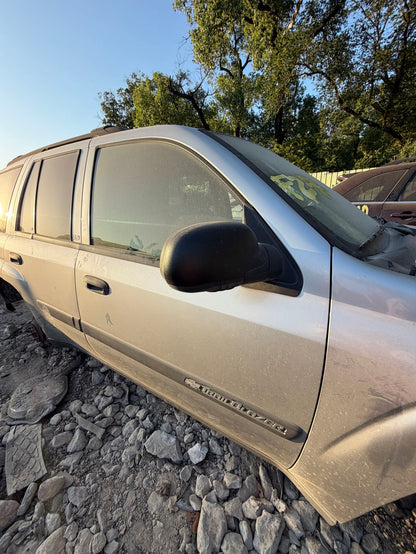 Door Window Glass Front Passenger Side 2002 - 2009 Chevrolet TrailBlazer (mid-size)