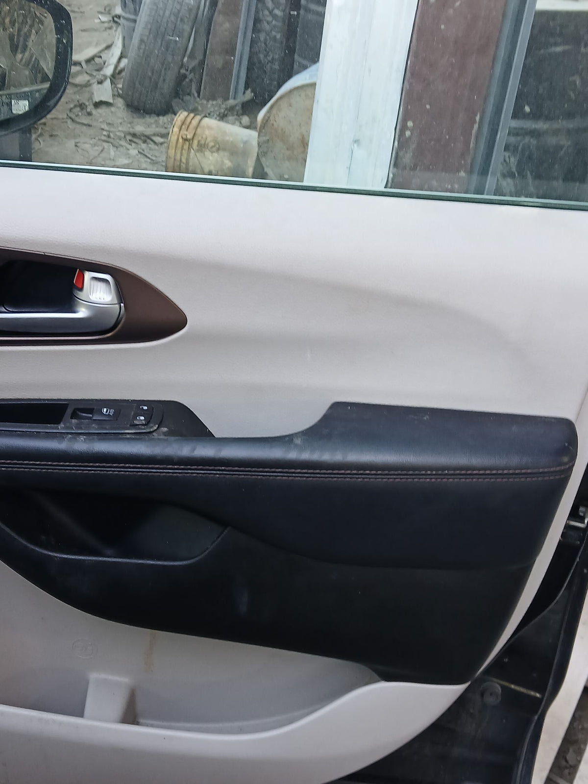 Quarter Panel Driver Side 2017 - 2027 Chrysler Pacifica