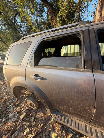 Rocker Panel Molding Driver Side 2008 - 2011 Mercury Mariner