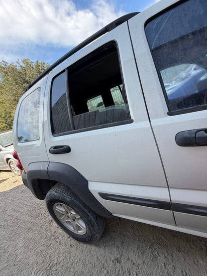 Door Latch Front Driver Side 2002 - 2007 Jeep Liberty