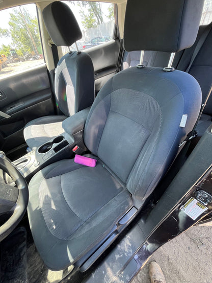 Door Lock Latch Front Passenger Side 2014 - 2020 Nissan Rogue