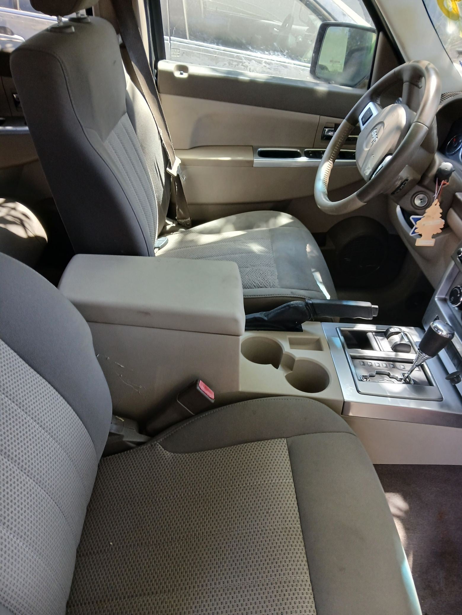 Strut Front Passenger Side 2008 - 2012 Jeep Liberty