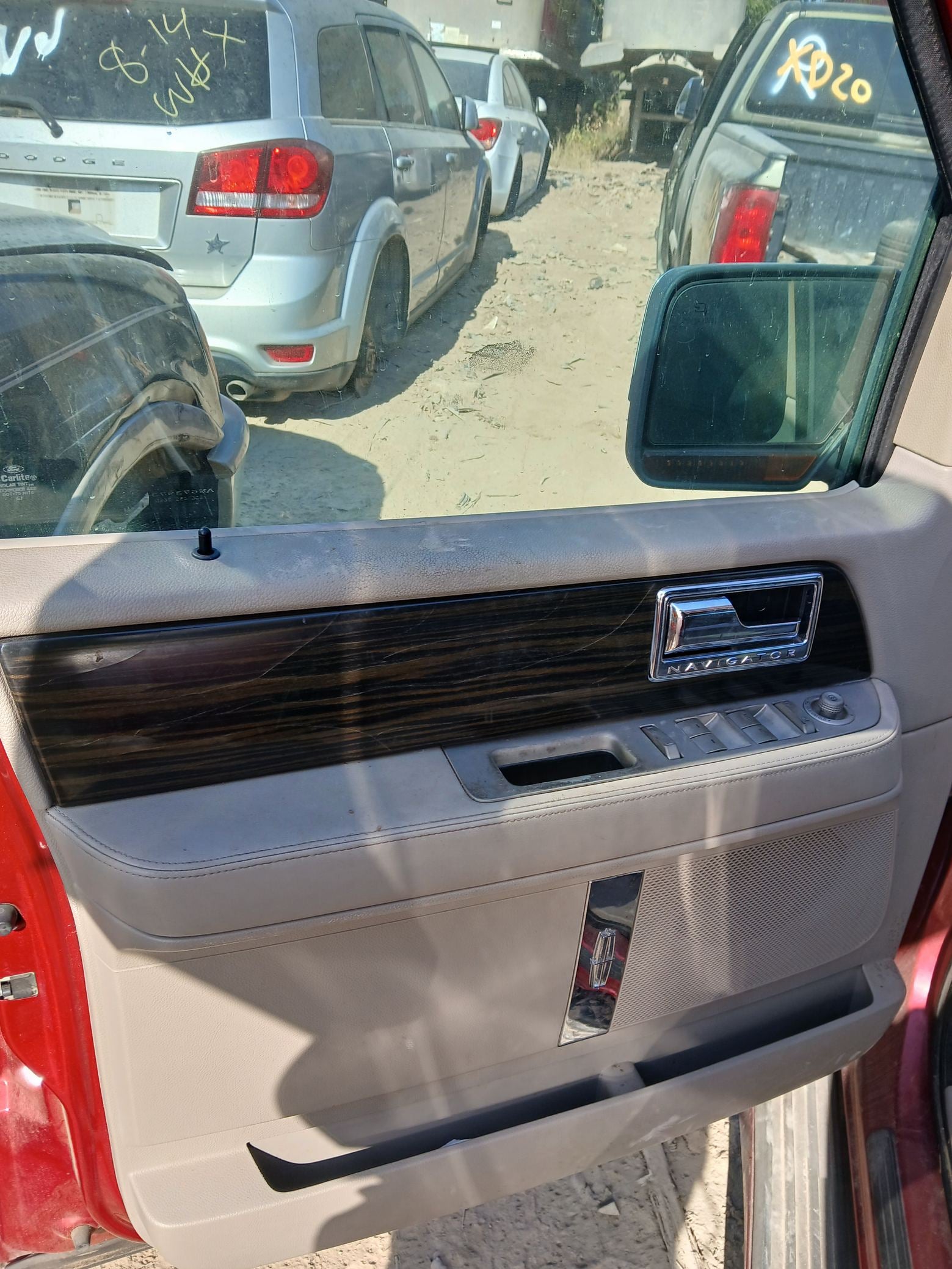 C-Pillar Trim Panel Passenger Side 2007 - 2017 Lincoln Navigator
