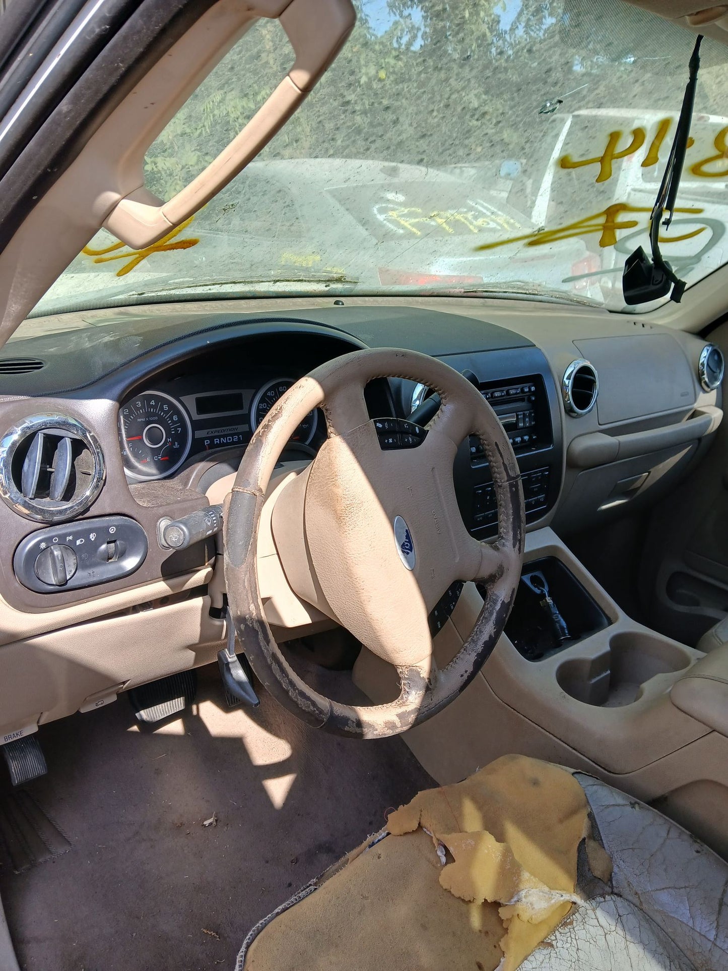 Door Trim Panel Front Passenger Side 2003 - 2006 Ford Expedition
