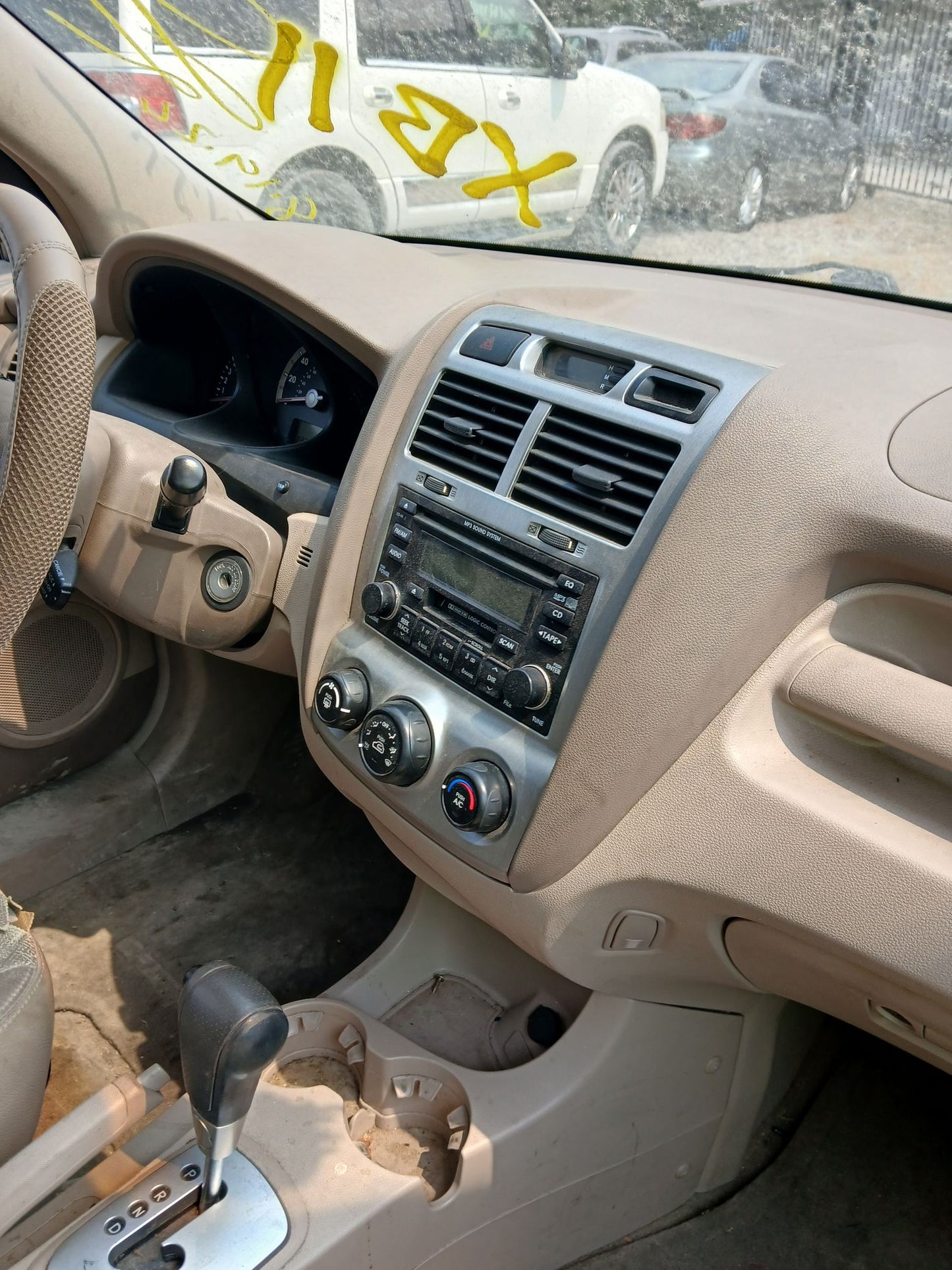 C-Pillar Trim Panel Passenger Side 2005 - 2010 Kia Sportage
