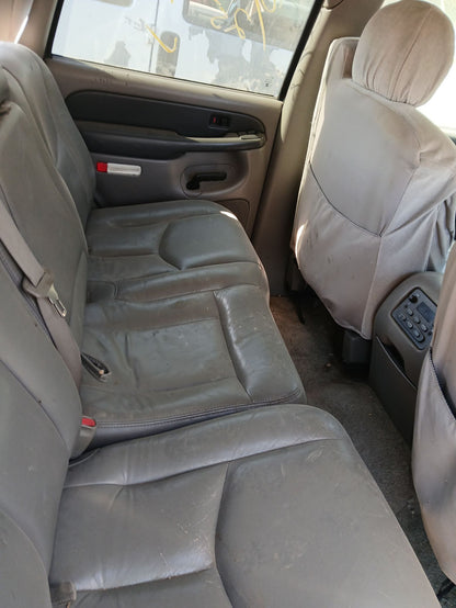 Turn Signal Lamp Front Passenger Side 2000 - 2006 Chevrolet Tahoe