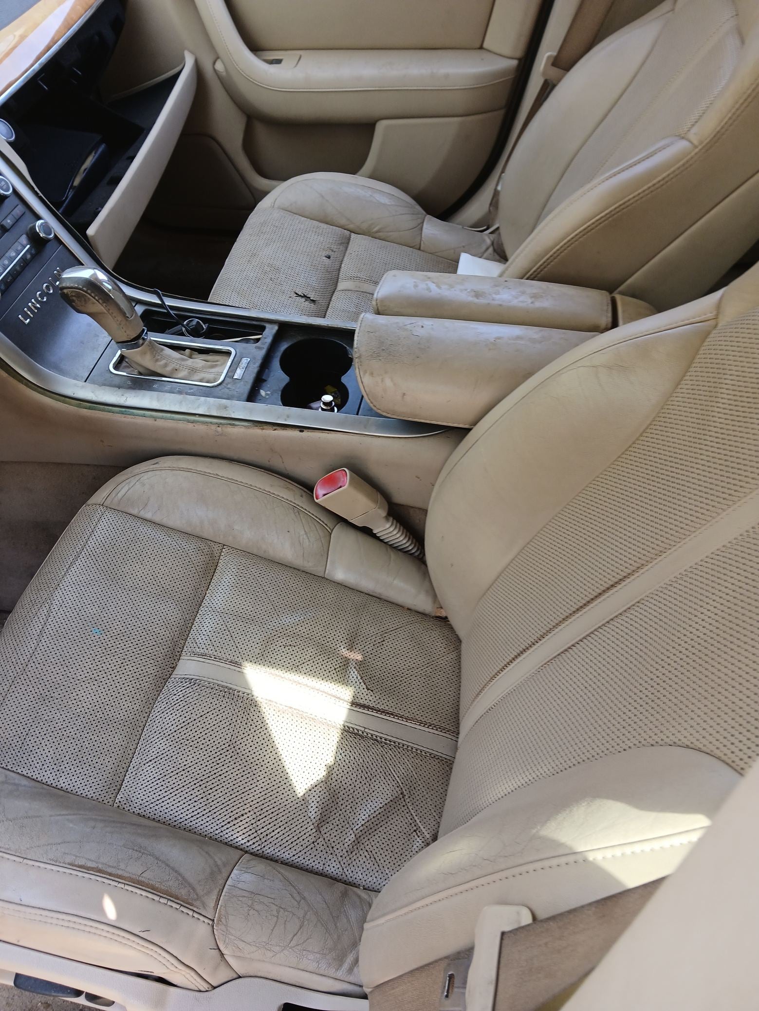 Exterior Door Handle Rear Driver Side 2009 - 2016 Lincoln MKS