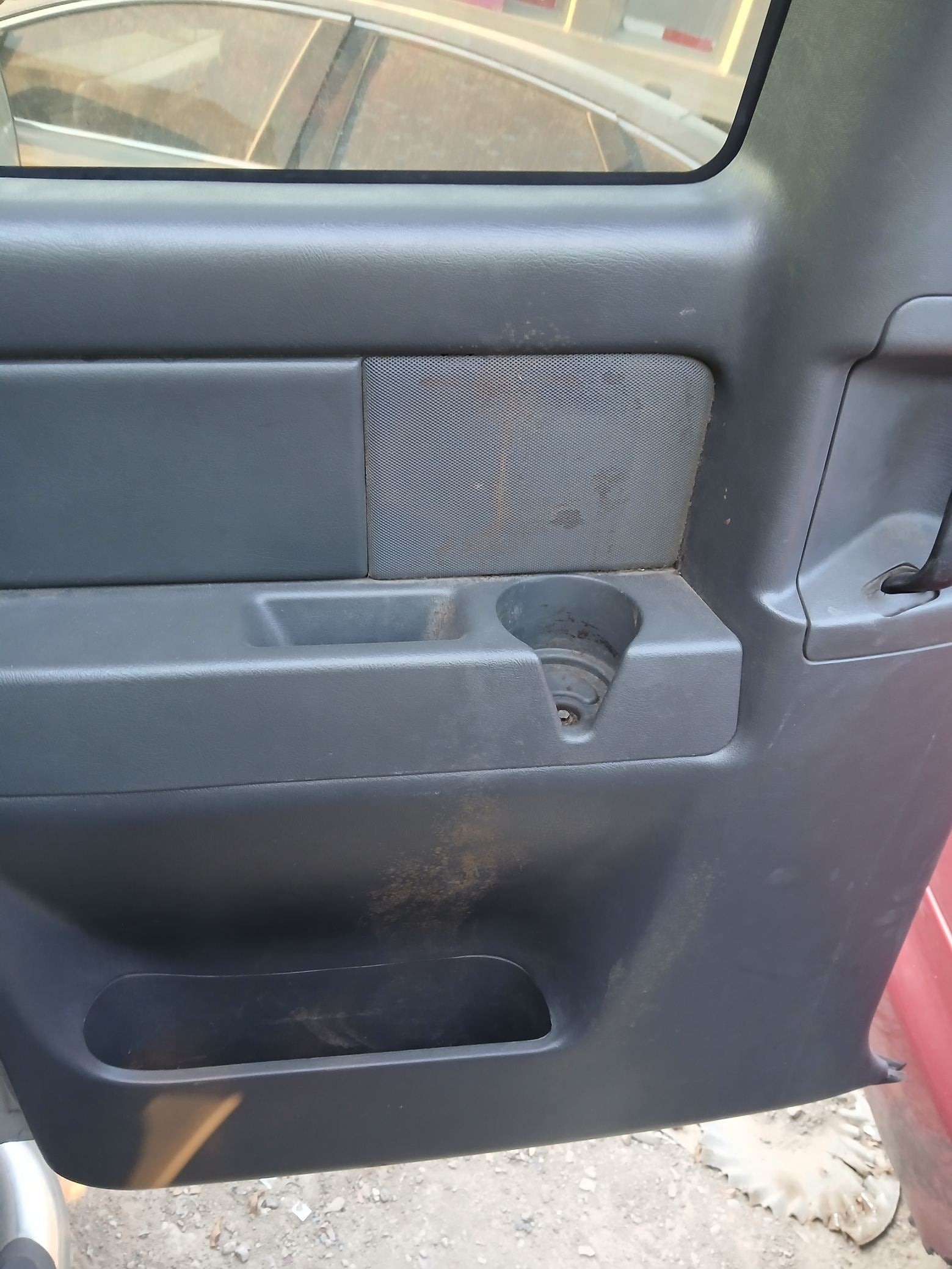 Door Latch Front Passenger Side 1999 - 2006 GMC Sierra 1500