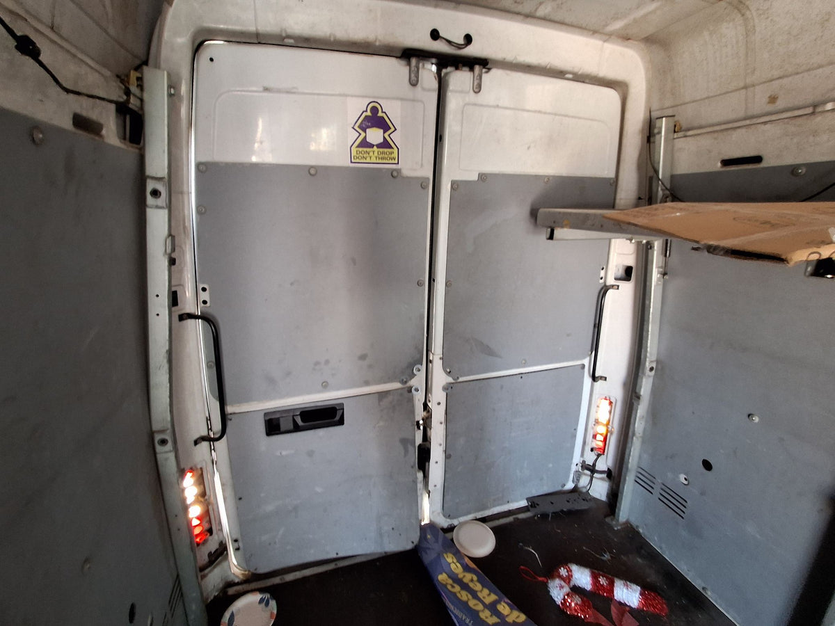Brake Caliper Rear Passenger Side 2003 - 2006 Dodge Sprinter