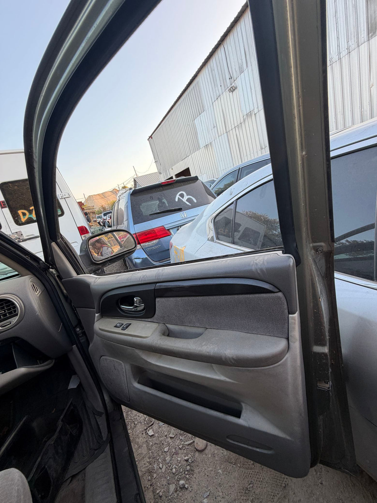 Steering Knuckle Front Driver Side 2002 - 2006 GMC Envoy XL