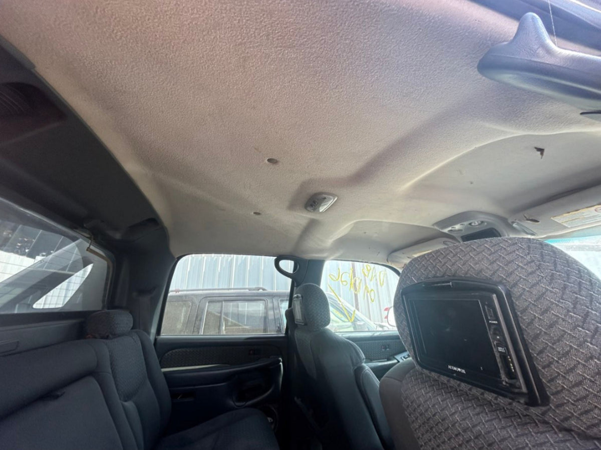 Fuse Box Underhood 2002 - 2006 Chevrolet Avalanche