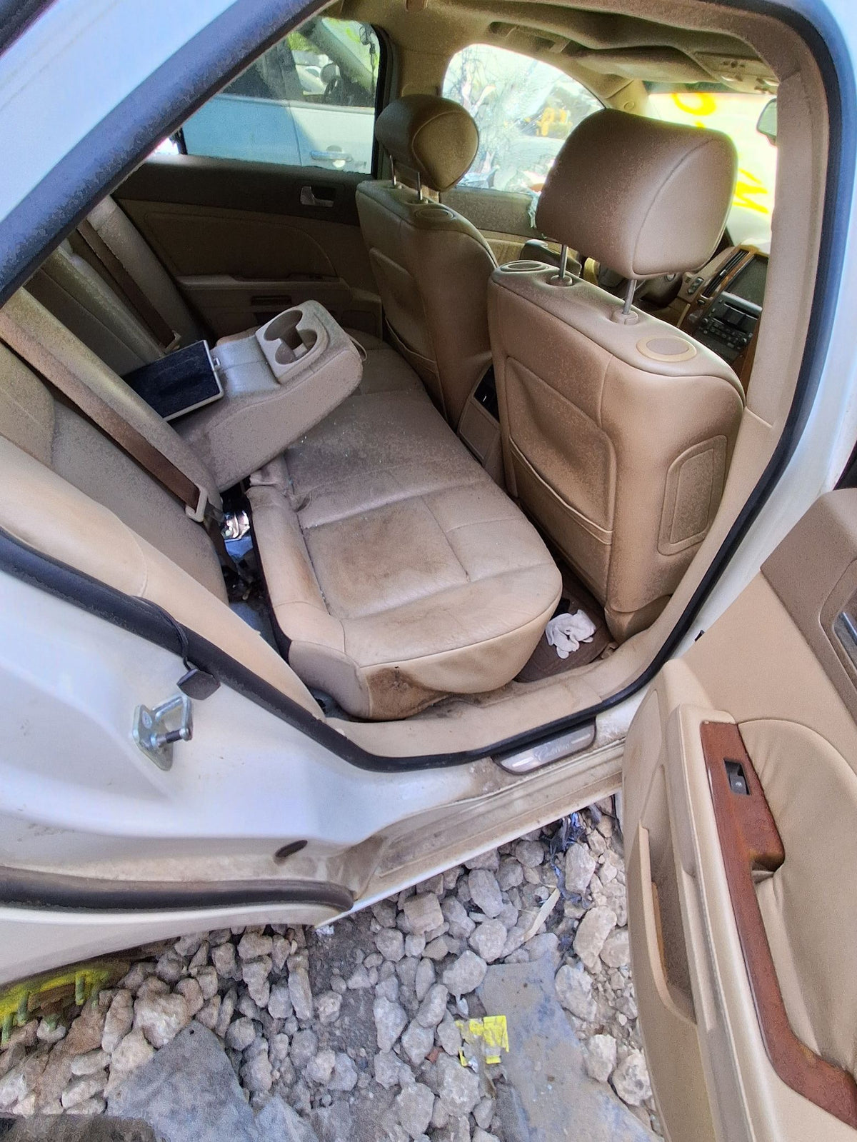 Fuse Box Engine Compartment 2005 - 2011 Cadillac STS