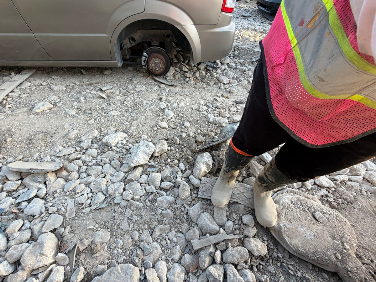 Window Regulator Front Driver Side 2002 - 2009 Chevrolet TrailBlazer (mid-size)