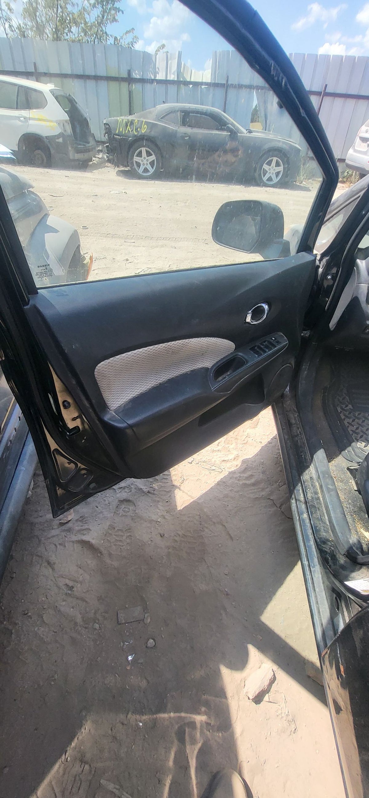 Fuse Box Interior 2014 - 2019 Nissan Versa Note