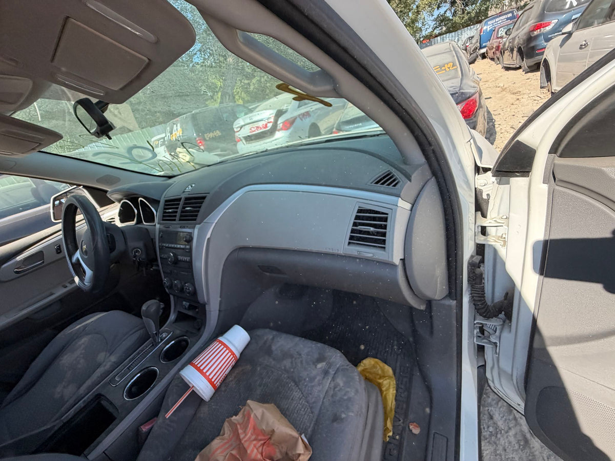 Exterior Door Handle Rear Passenger Side 2009 - 2017 Chevrolet Traverse