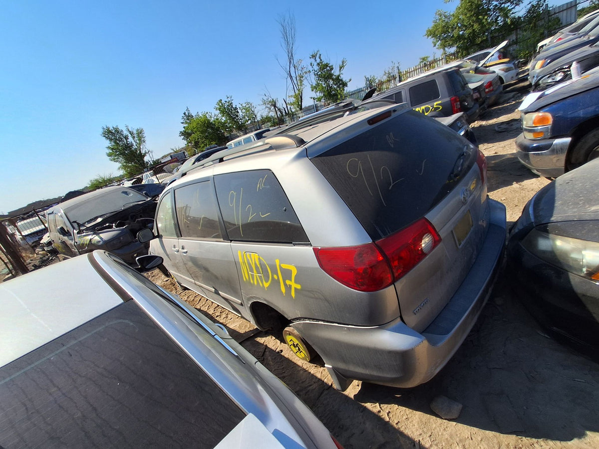 Sliding Door Window Glass Rear Passenger Side 2004 - 2010 Toyota Sienna