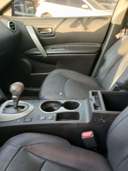 Seat Belt Front Driver Side 2008 - 2013 Nissan Rogue