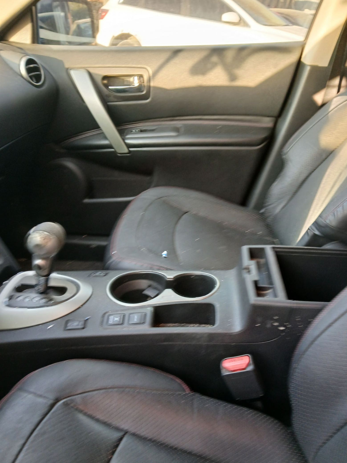 Steering Knuckle Hub Front Passenger Side 2008 - 2013 Nissan Rogue