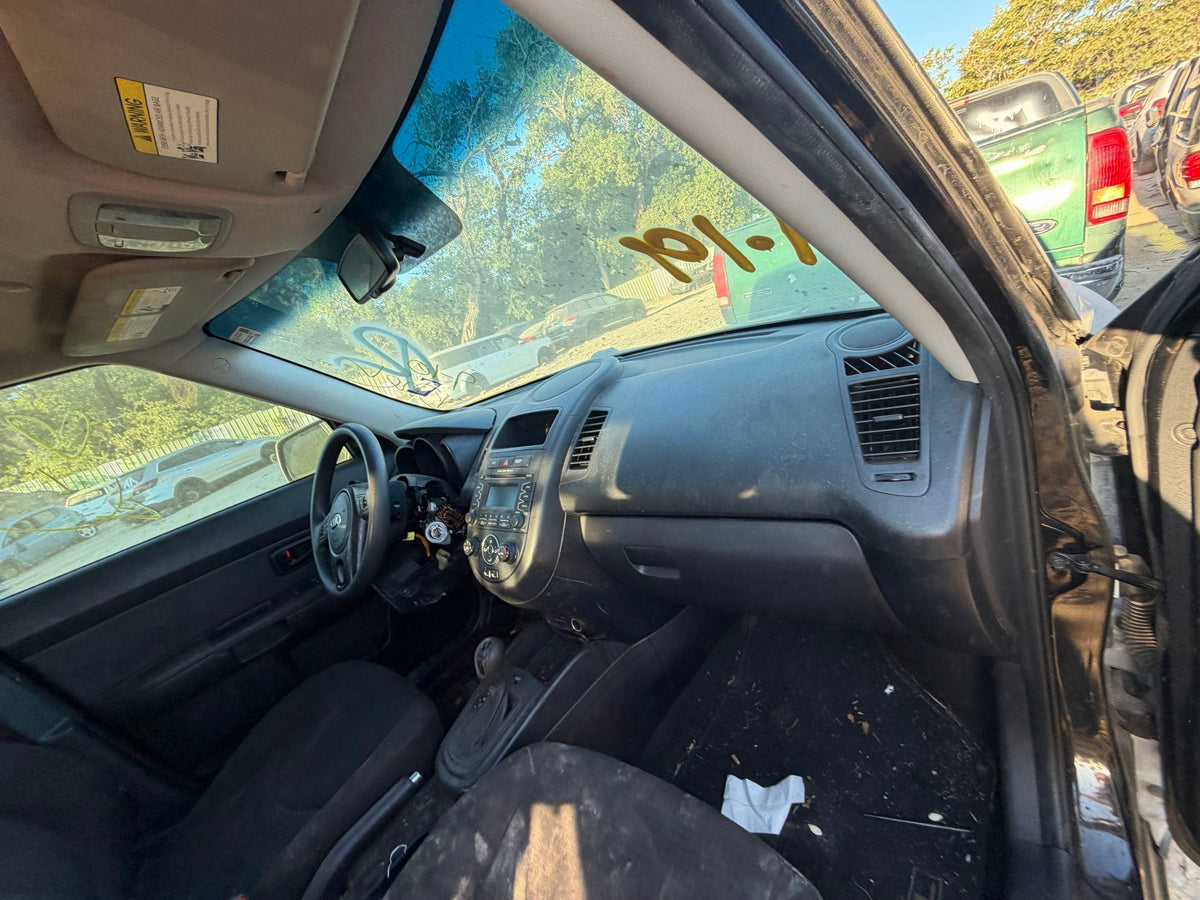 A-Pillar Trim Panel Passenger Side 2010 - 2013 Kia Soul