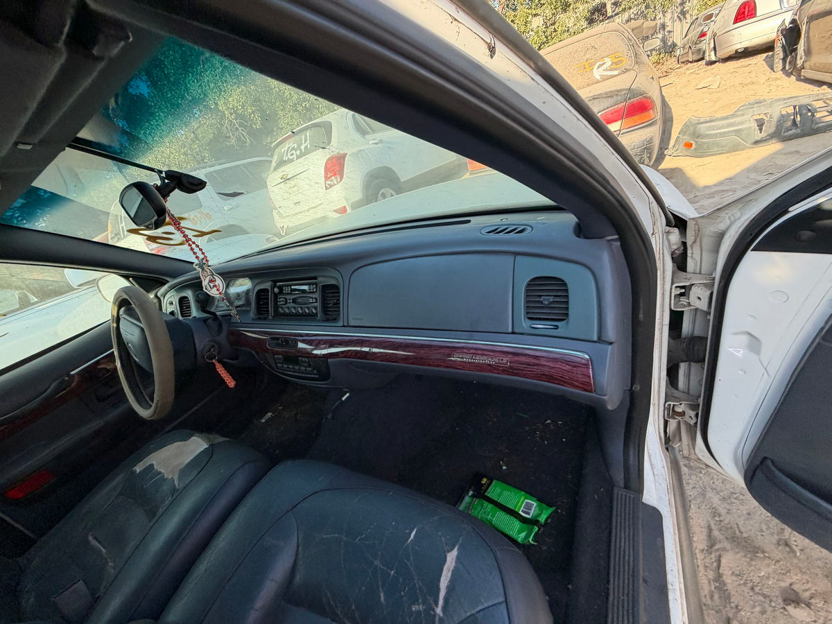 Door Window Glass Front Passenger Side 1998 - 2002 Mercury Grand Marquis