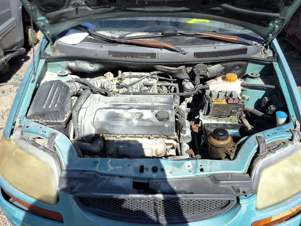 Headlight Passenger Side 2004 - 2011 Chevrolet Aveo