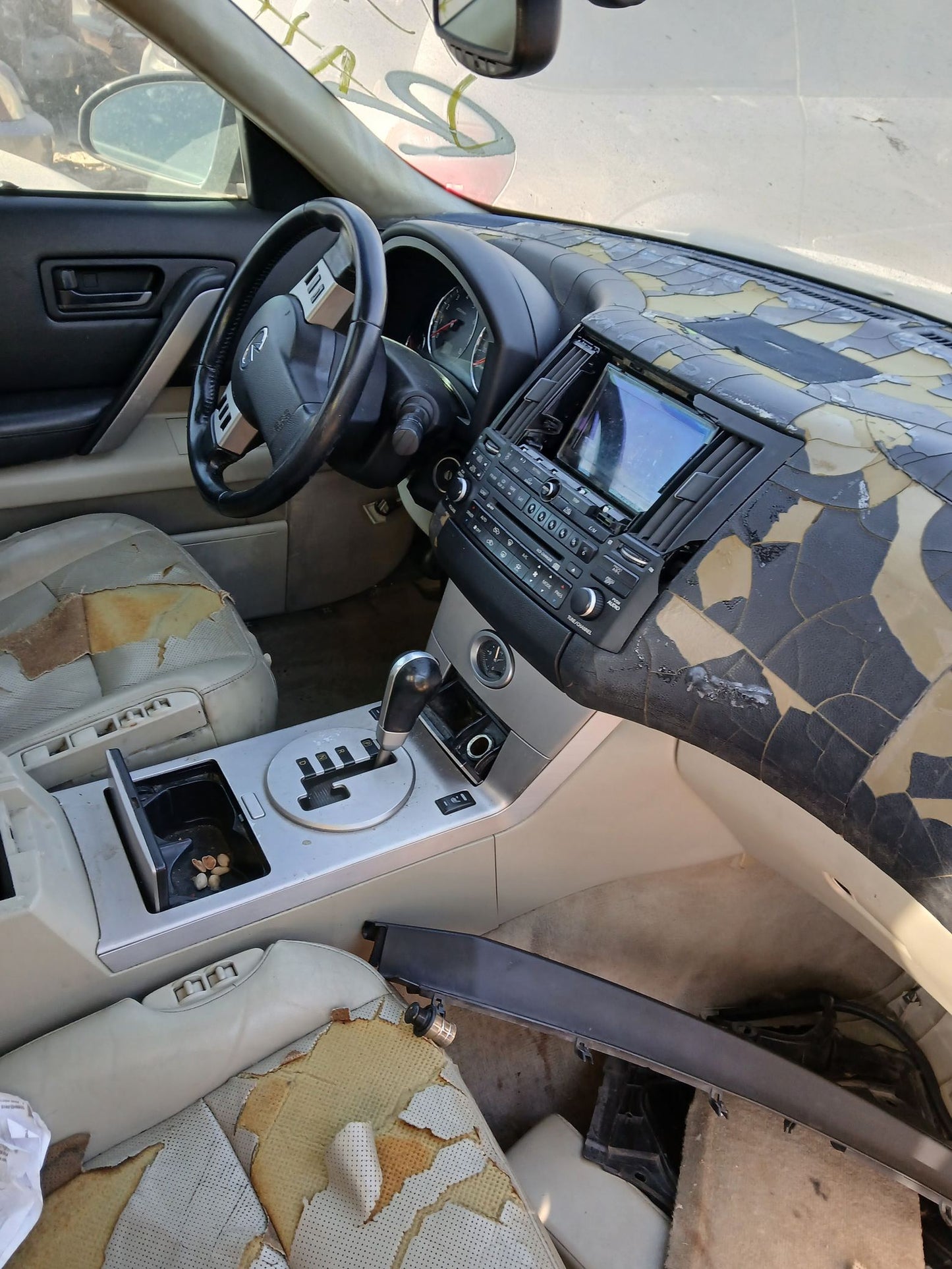 Fuse Box Cabin 2003 - 2008 INFINITI FX45