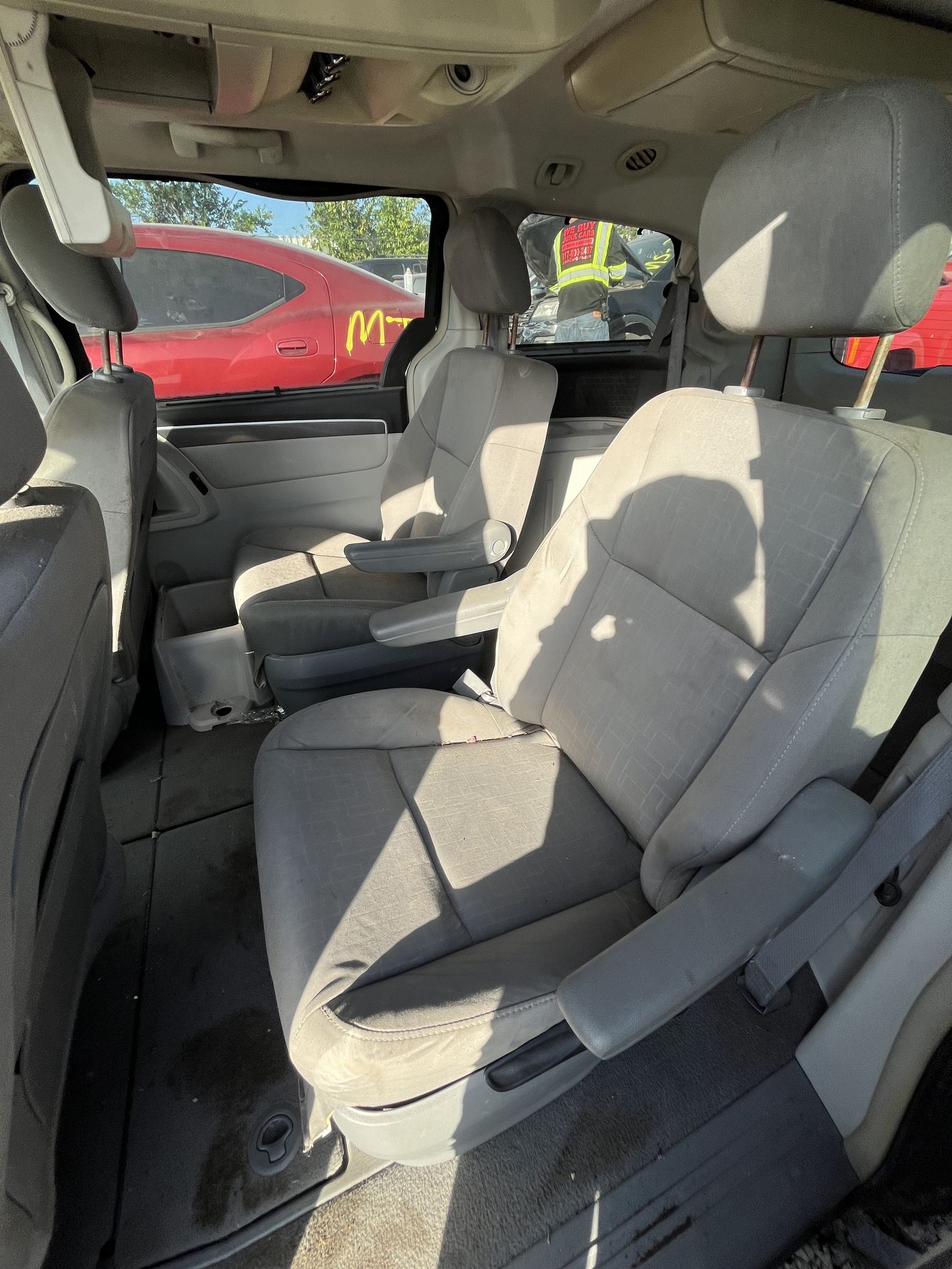 Strut Front Passenger Side 2009 - 2013 Volkswagen Routan