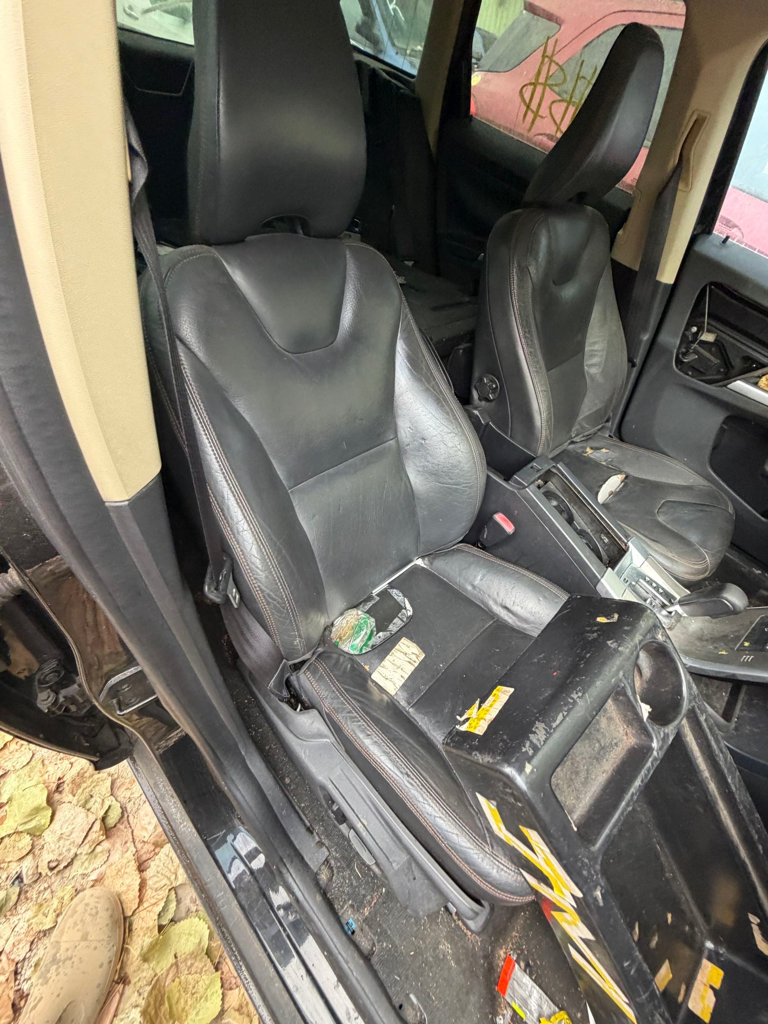 Quarter Window Glass Driver Side 2010 - 2017 Volvo XC60