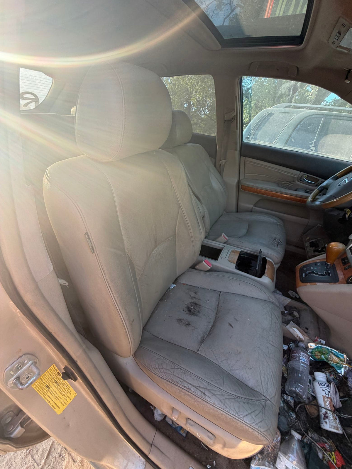 Seat Belt Buckle Front Passenger Side 2004 - 2009 Lexus RX 330