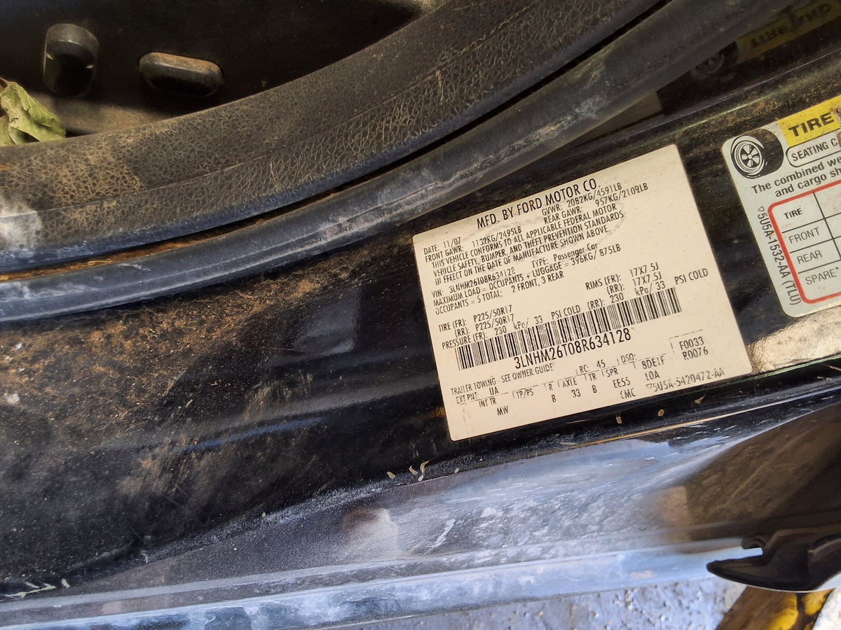 Fuse Box Engine Compartment 2006 - 2012 Lincoln MKZ