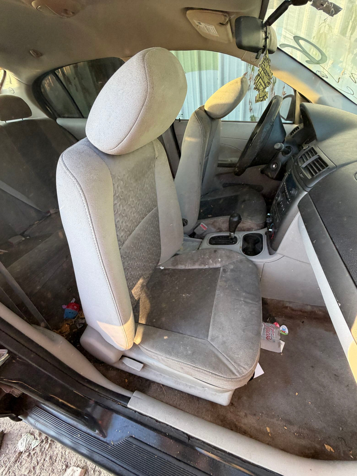 Interior Door Handle Front Passenger Side 2005 - 2010 Chevrolet Cobalt