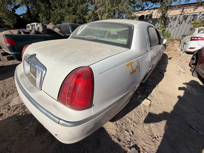 Quarter Panel Driver Side 1998 - 2011 Lincoln Town Car